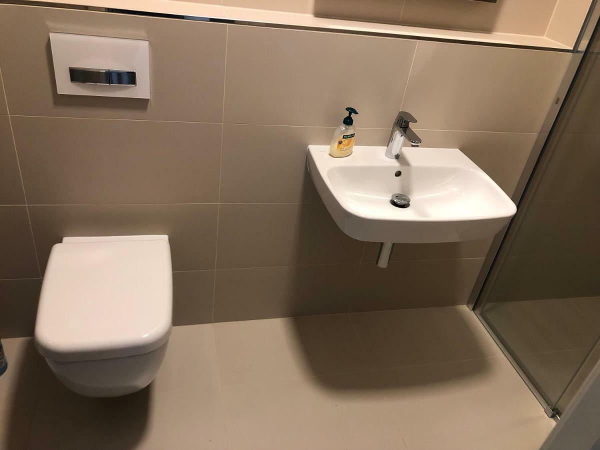 Luxury With Private Garden Apartament *