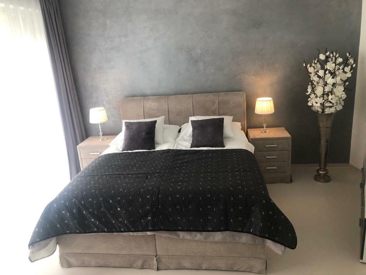 Apartament Luxury With Private Garden *